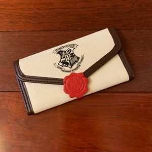 Harry Potter Hogwarts Letter Wallet